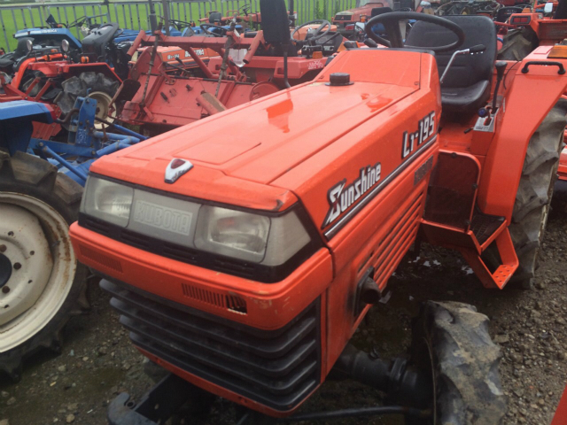 KUBOTA L1-195D used compact tractor |K.H.S japan