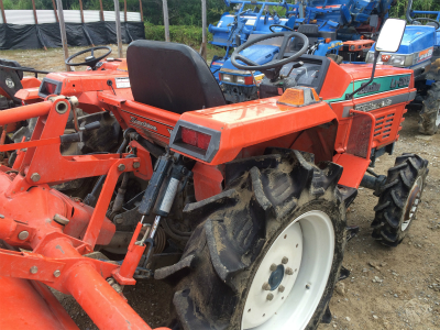 KUBOTA L1-205D used compact tractor |K.H.S japan