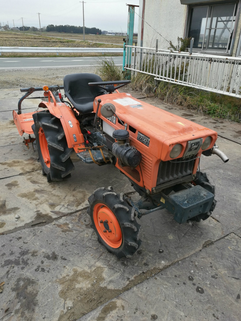 KUBOTA/ B7001D/ 10106