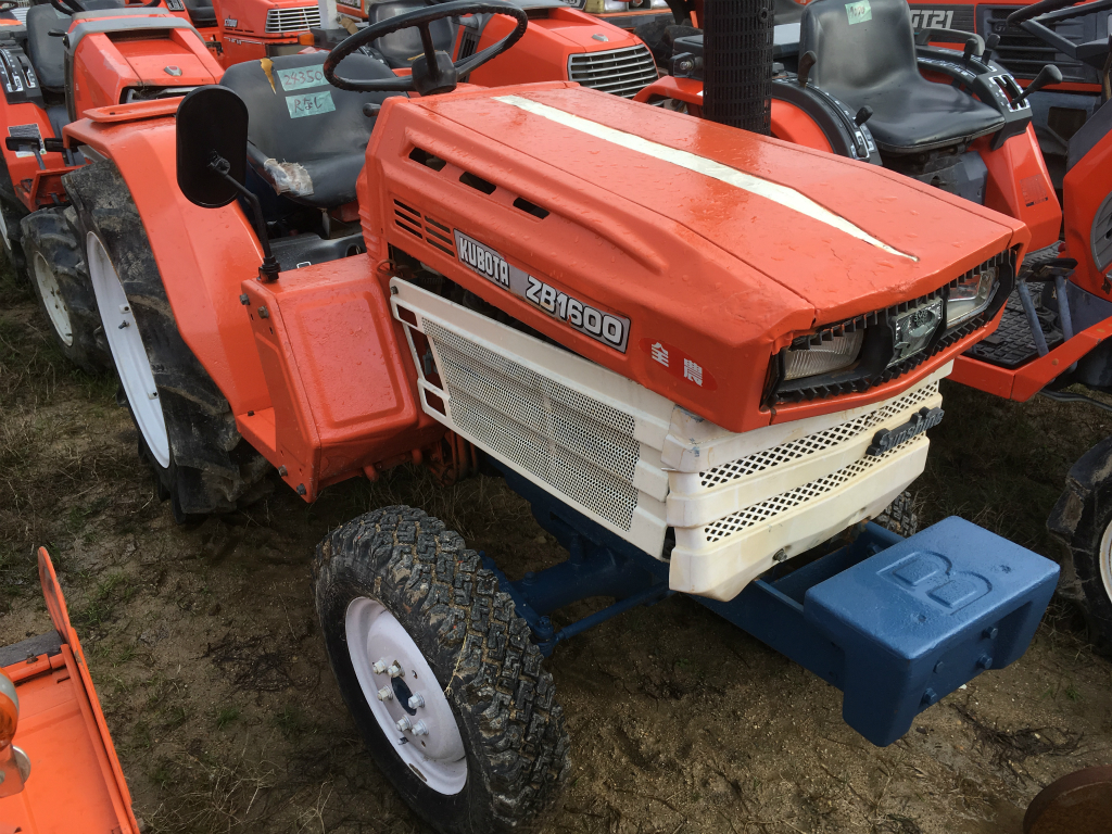 KUBOTA/ B1600D/ 24350/ 900h