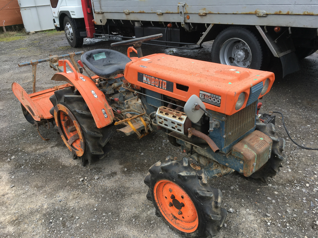 KUBOTA B6000D 32280 used compact tractor |KHS japan