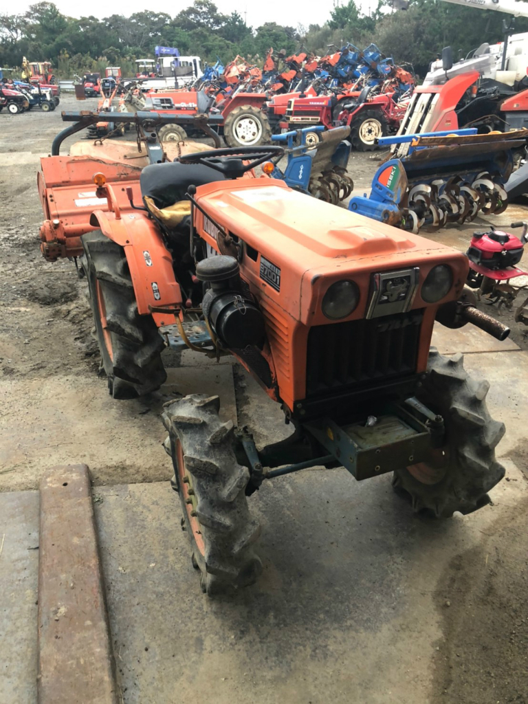 KUBOTA/ B7001D/ 10506