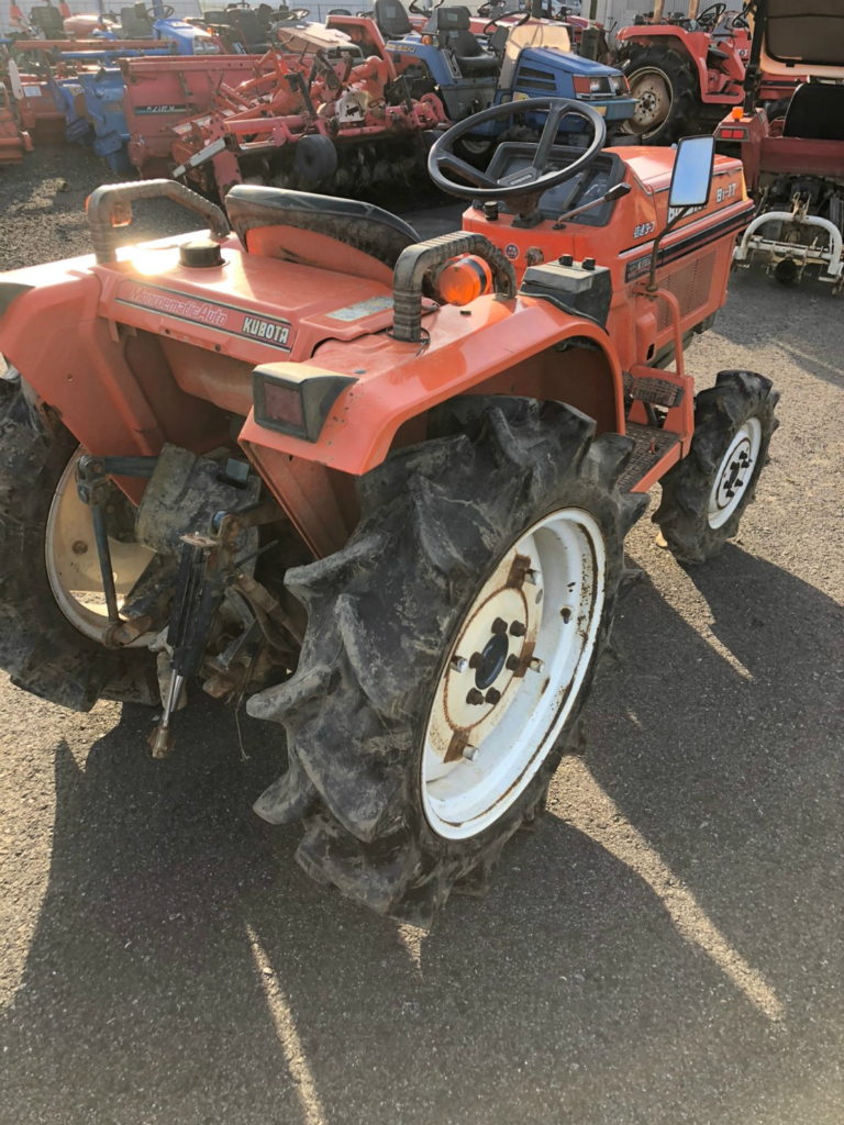 KUBOTA B1-17D 73804 japanese used compact tractor for sale. KHS
