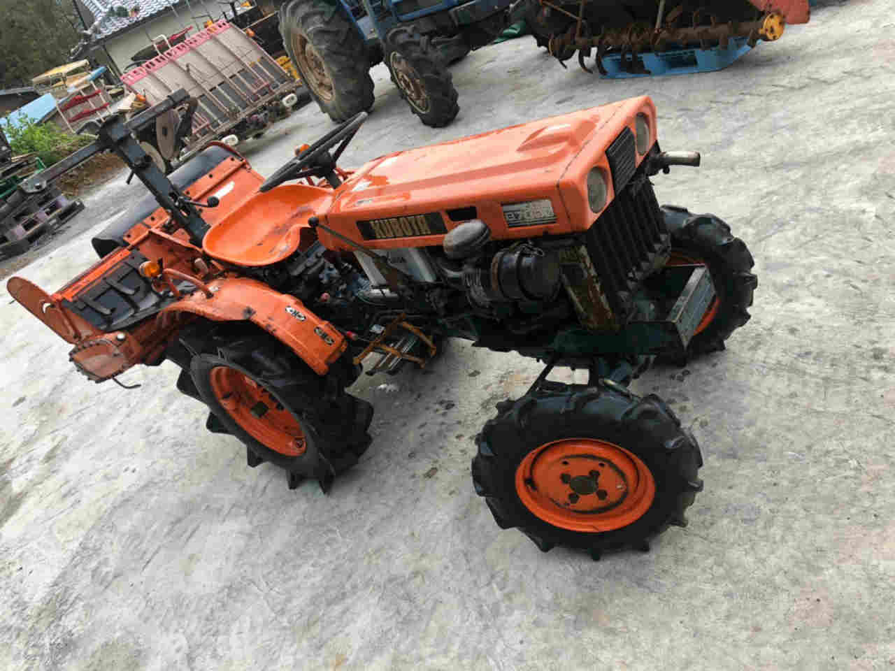 KUBOTA/ B7000D/ 21962