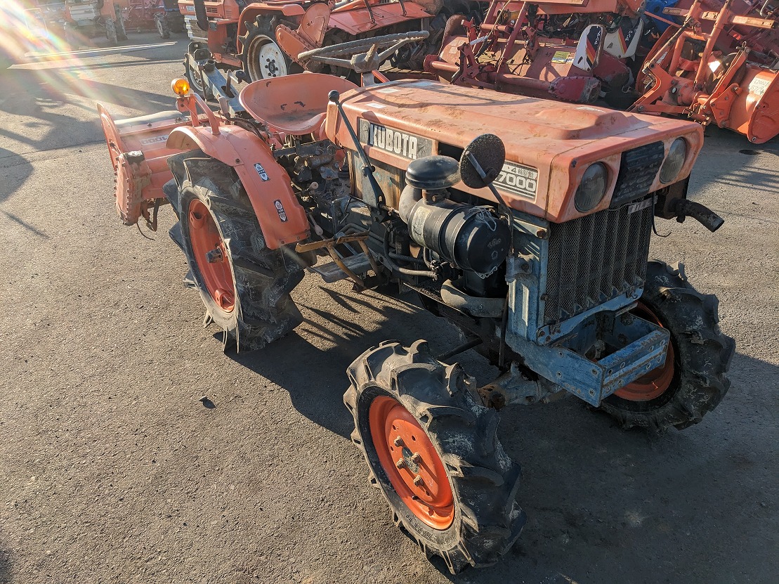 KUBOTA/ B7000D/ 14360