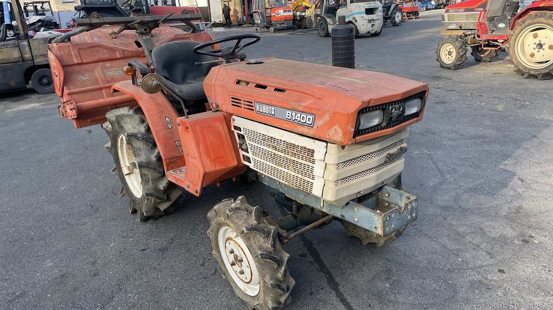 KUBOTA/ B1400D/ 22205/ 899h