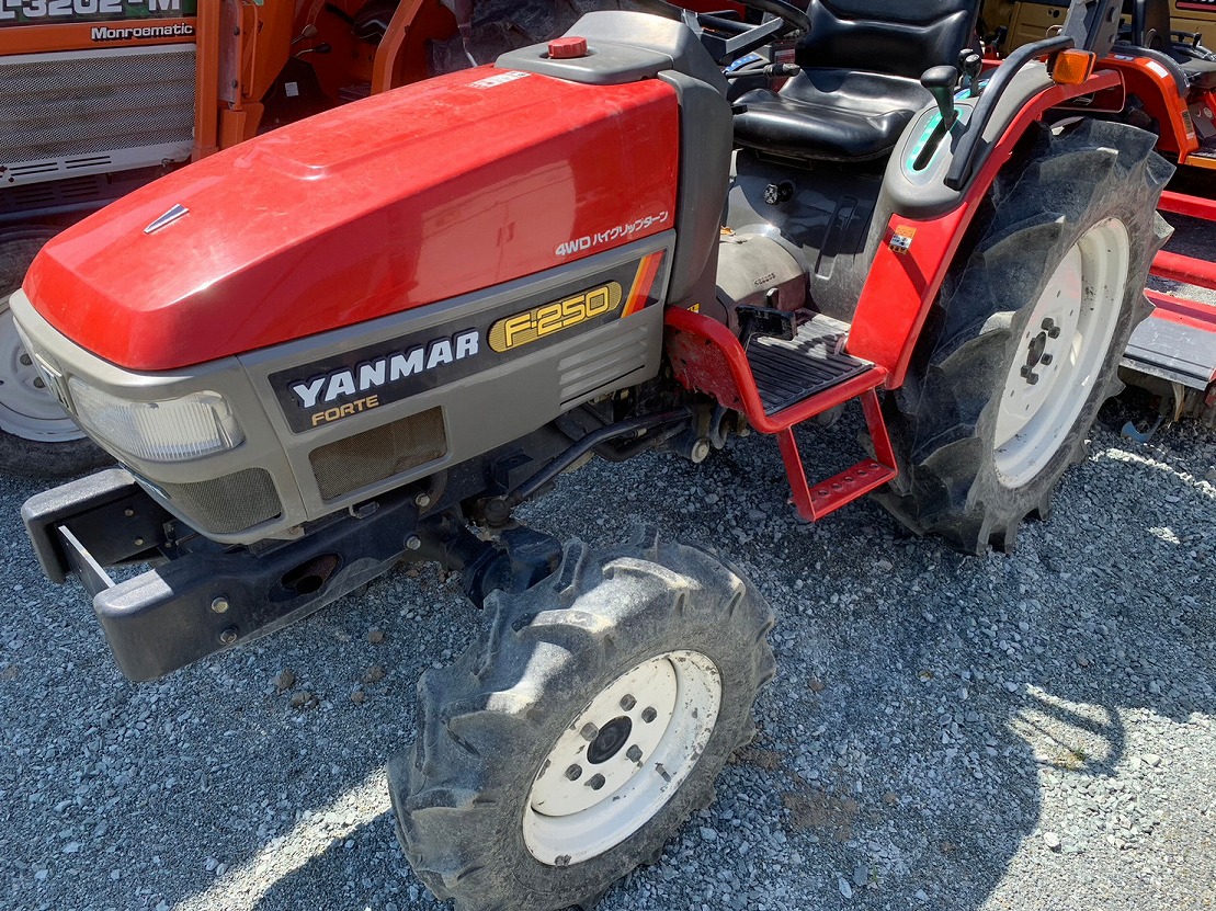 YANMAR/ F250D/ 02059/ 912h