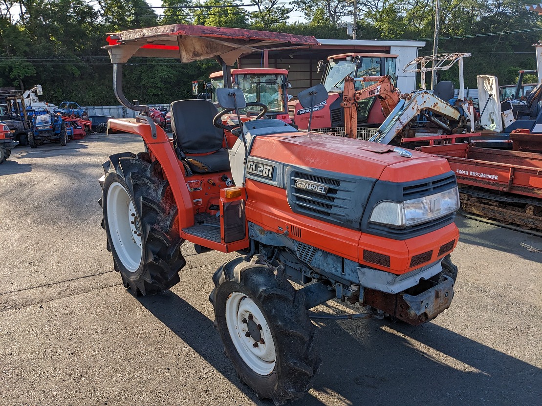 KUBOTA/ GL281D/ 55616/ 1375h