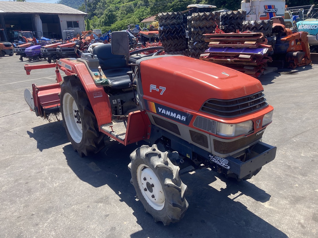 YANMAR/ F-7D/ 014835/ 1352h