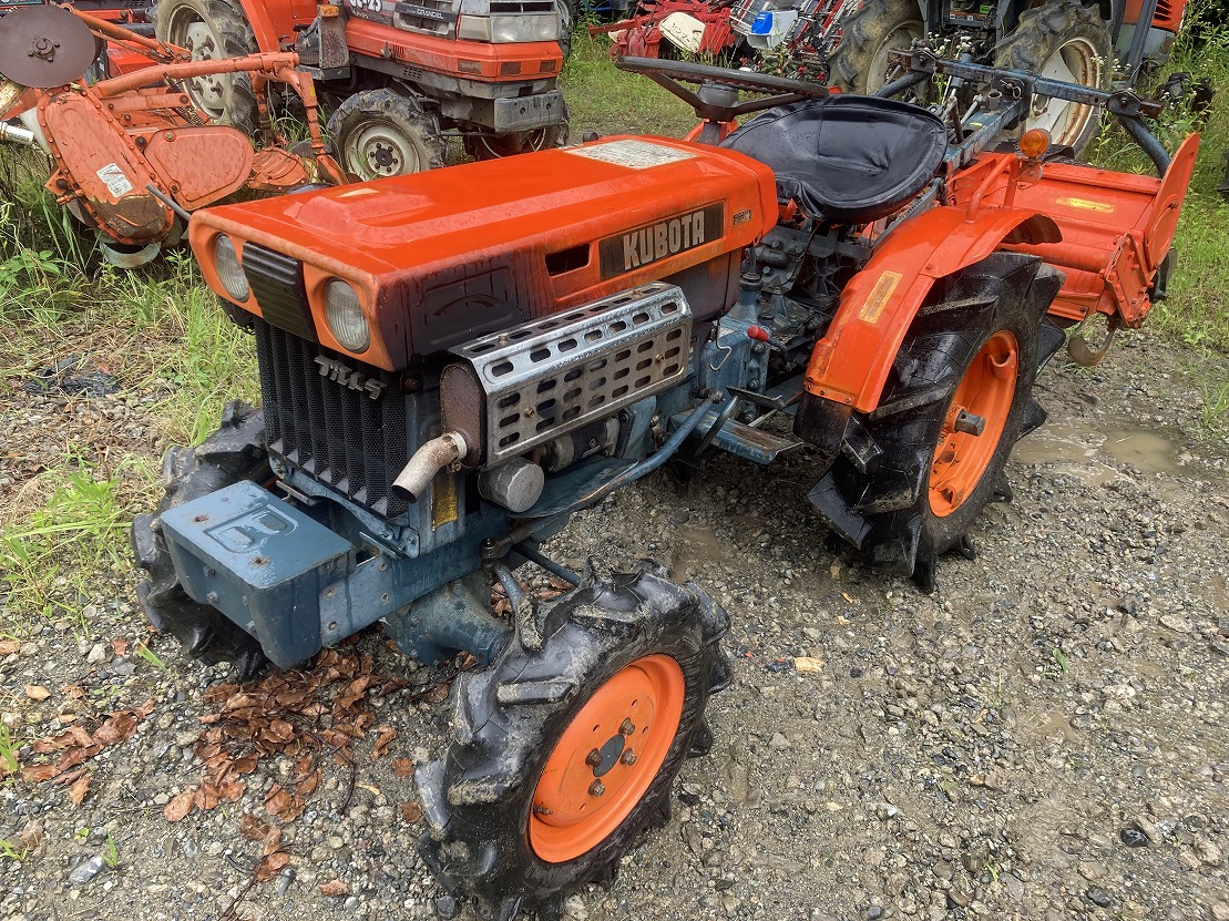 KUBOTA/ B7000D/ 37344