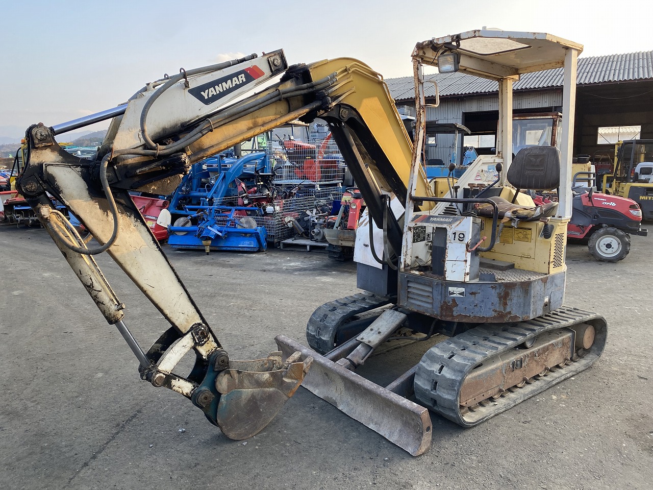 EXCAVATOR/ YANMAR/ B3/ 02255B/ 2344h