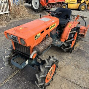 KUBOTA/ B7001D/ 18095